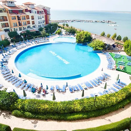 Marina Cape Studio Apartment